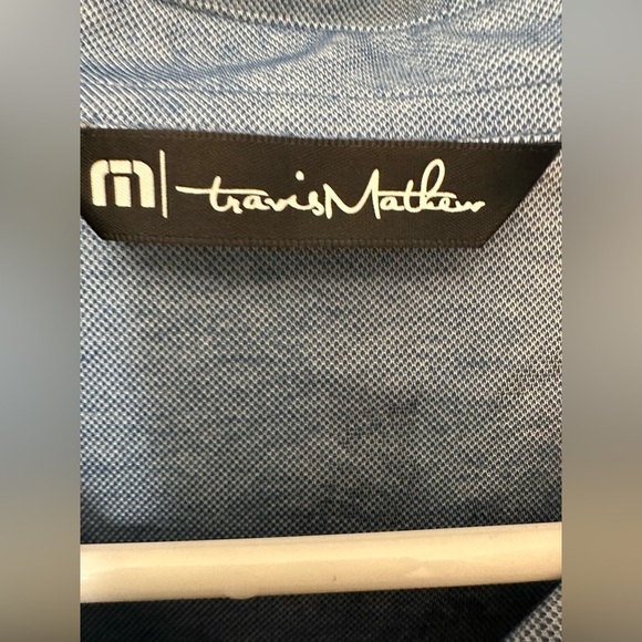 TRAVIS MATHEW BLUE FLORAL PRINT SHORT SLEEVE 3 BUTTON GOLF POLO SHIRT NWOT - Picture 4 of 5